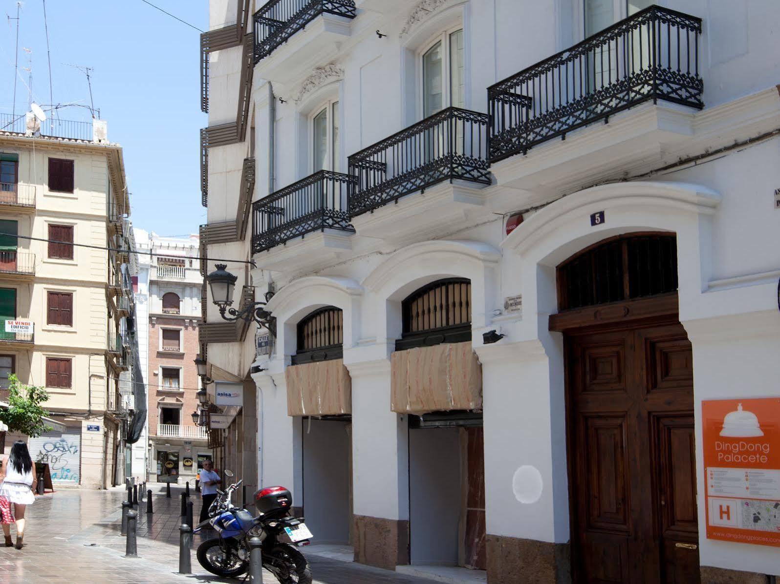 Cosy Rooms Embajador Valencia Exterior photo