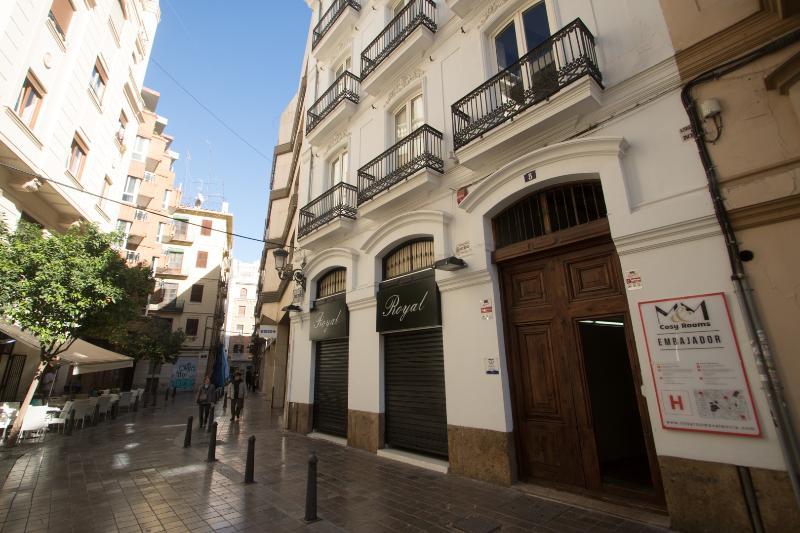 Cosy Rooms Embajador Valencia Exterior photo